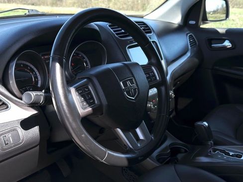 Used 2020 Dodge Journey Crossroad w/ Popular Equipment Group image 16