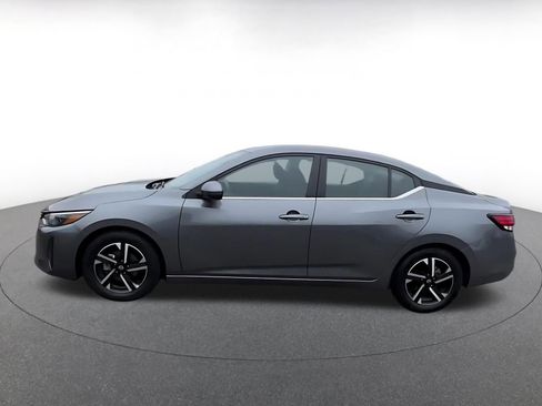 Used 2025 Nissan Sentra SV image 8