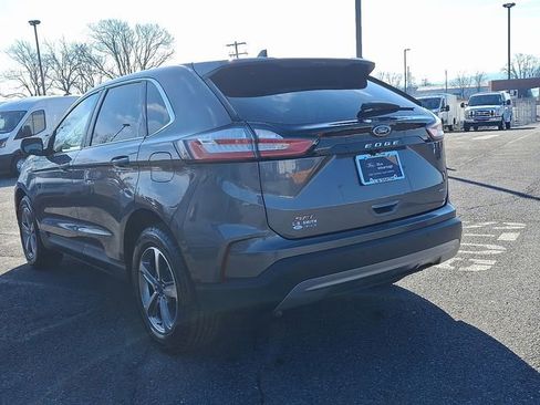 Certified 2022 Ford Edge SEL w/ Convenience Package AWD/4WD image 4