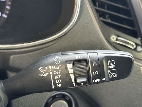 Used 2016 Hyundai Santa Fe Limited image 27