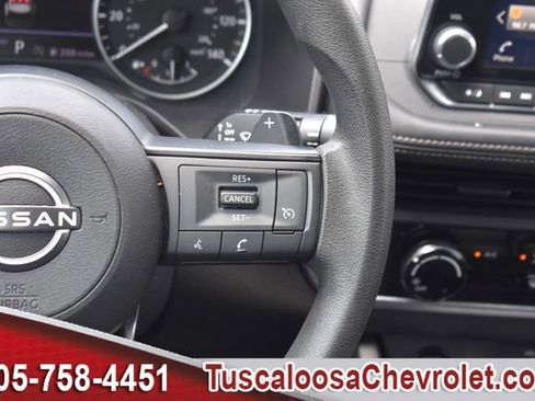 Used 2024 Nissan Rogue S FWD image 26