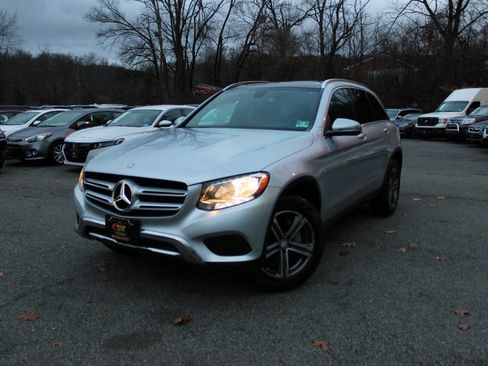 Used 2017 Mercedes-Benz GLC 300 4MATIC image 1