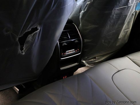 New 2026 BMW X5 xDrive50e w/ M Sport Package image 15