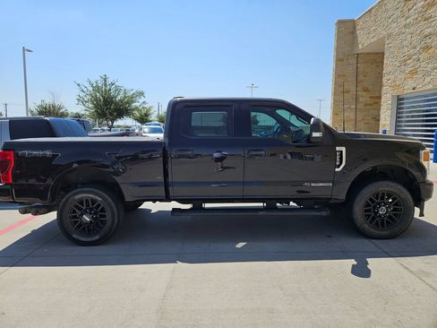 Used 2022 Ford F250 XLT w/ Black Appearance Package AWD/4WD image 6