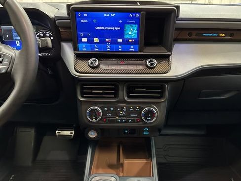 Used 2023 Ford Maverick Lariat w/ Lariat Luxury Package AWD/4WD image 14