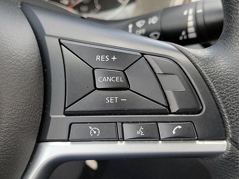 Used 2024 Nissan Altima 2.5 SV FWD image 16