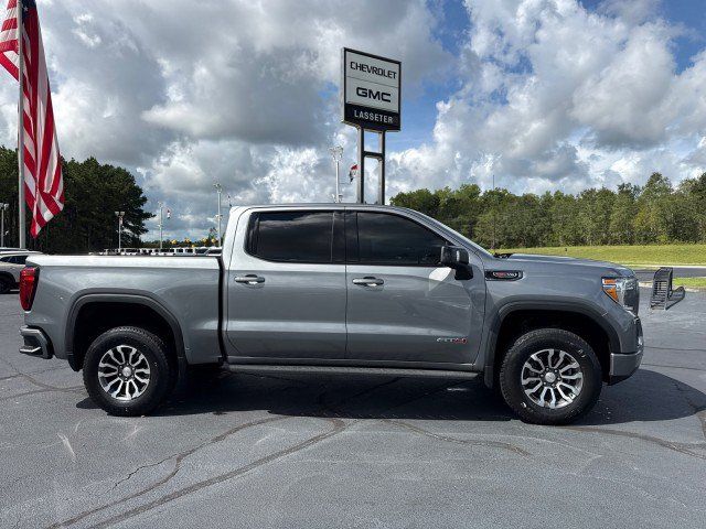 Used 2022 GMC Sierra 1500 AT4 w/ AT4 Premium Package AWD/4WD image 2