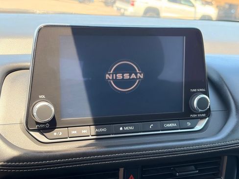 Certified 2024 Nissan Rogue S FWD image 23