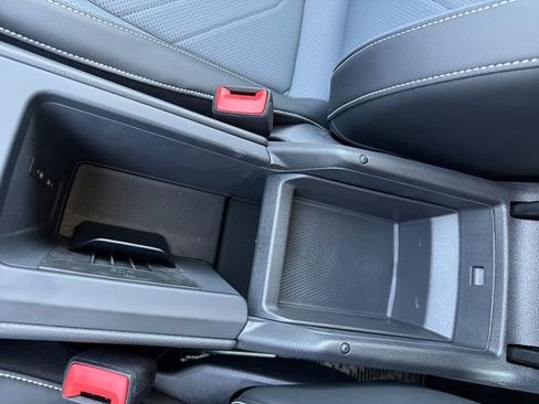 New 2025 Volkswagen Tiguan SE image 28