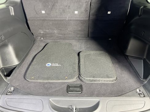 Used 2022 Jeep Grand Cherokee Limited image 25