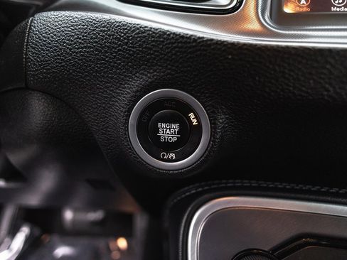 Used 2022 Dodge Challenger GT image 16