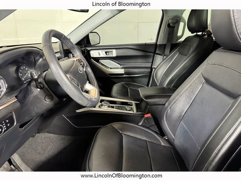 Used 2023 Ford Explorer Limited w/ Limited Technology Package image 24