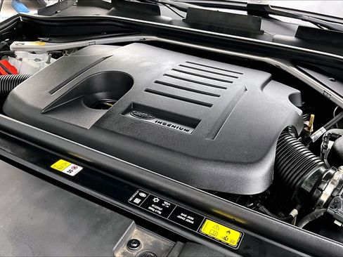Used 2024 Land Rover Range Rover Sport SE image 31