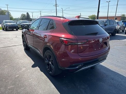 Used 2021 Buick Envision Preferred w/ Sport Touring Package FWD image 4