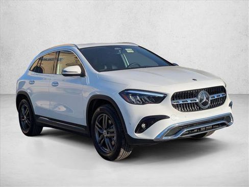 Certified 2025 Mercedes-Benz GLA 250 image 3