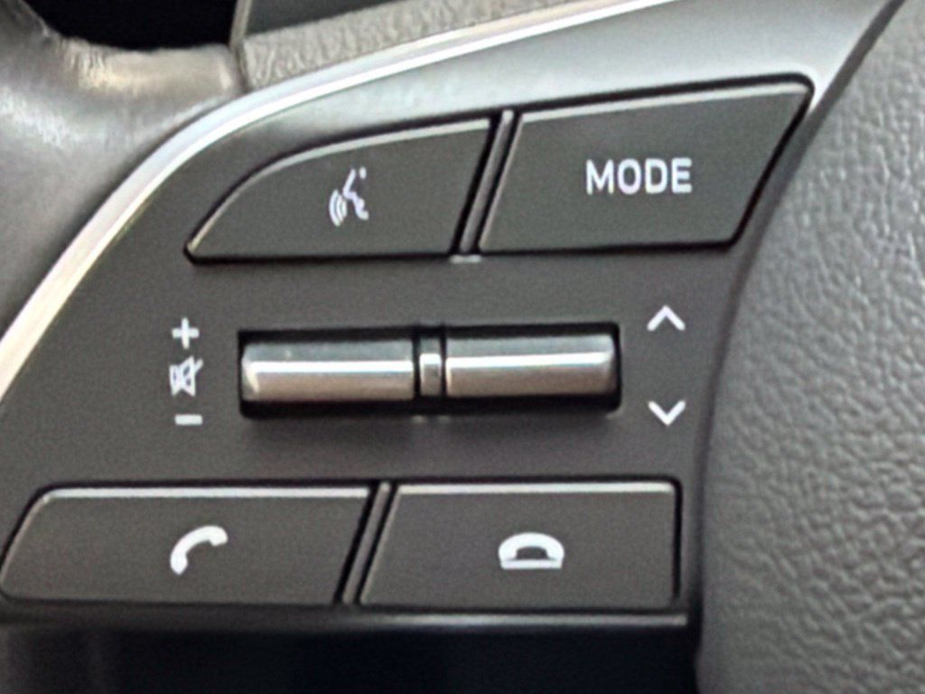 Used 2023 Hyundai Sonata Limited w/ Cargo Package FWD image 21