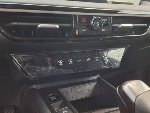 New 2025 Nissan Kicks SR w/ Illumination Package image 10