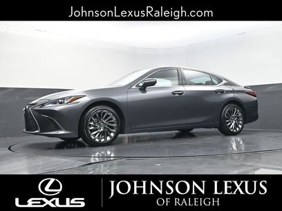Used 2024 Lexus ES 300h w/ Luxury Package