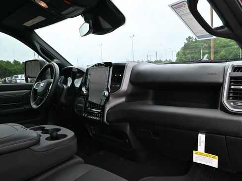 New 2026 RAM 3500 Tradesman AWD/4WD image 23