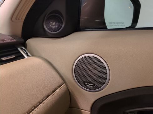 Used 2014 Land Rover Range Rover Evoque Pure Premium image 18