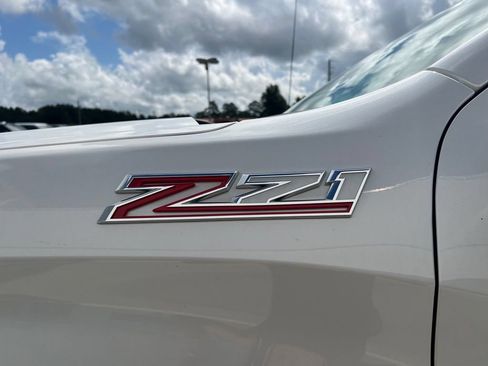 Used 2022 Chevrolet Silverado 1500 LTZ AWD/4WD image 6