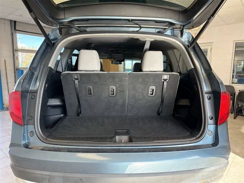 Certified 2017 Honda Pilot Touring image 36