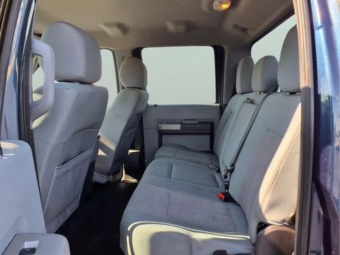 Used 2016 Ford F250 XLT w/ XLT Premium Package AWD/4WD image 12