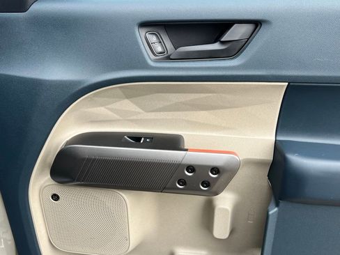 Certified 2025 Ford Maverick Lariat image 17