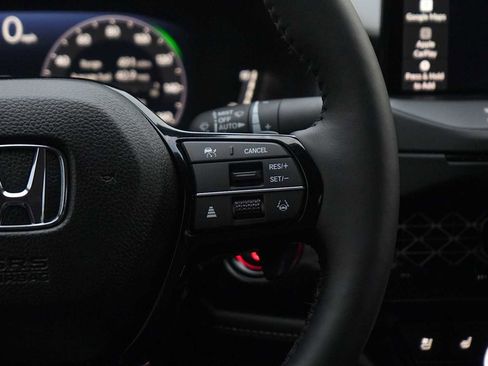 Used 2025 Honda Accord Touring image 18