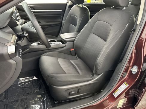 Used 2023 Nissan Altima 2.5 SV image 4