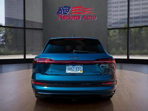 Used 2022 Audi e-tron Premium Plus w/ Premium Plus Package image 6