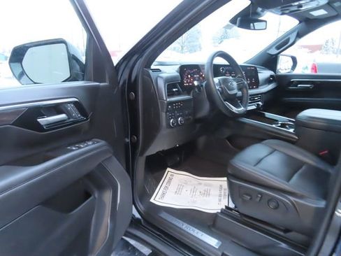 Used 2025 Chevrolet Tahoe Z71 w/ Sun And Tow Package image 17