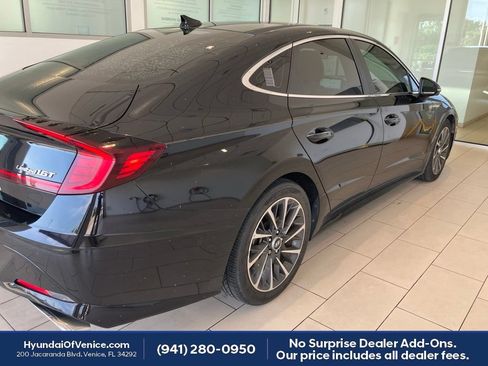 Used 2022 Hyundai Sonata Limited FWD image 11
