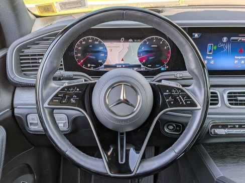 Used 2024 Mercedes-Benz GLE 450 4MATIC image 6