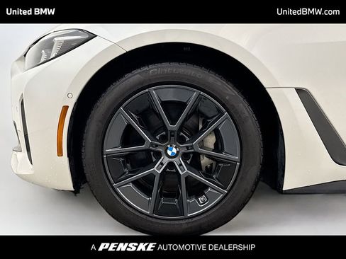 Used 2025 BMW i4 xDrive40i image 2