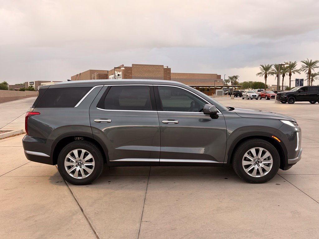 Used 2024 Hyundai Palisade SEL FWD image 7