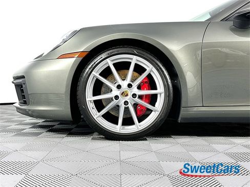 Used 2020 Porsche 911 Carrera 4S image 41