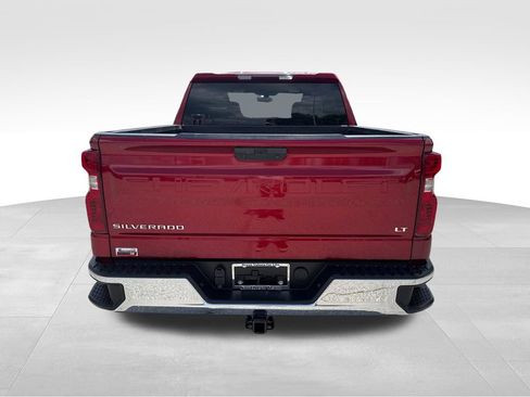 Used 2022 Chevrolet Silverado 1500 LT AWD/4WD image 5