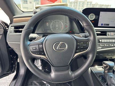 Certified 2024 Lexus ES 250 w/ Premium Package AWD/4WD image 14