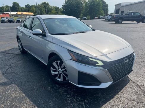 Used 2023 Nissan Altima 2.5 S FWD image 1