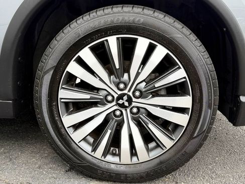 Used 2020 Mitsubishi Outlander ES AWD/4WD image 45