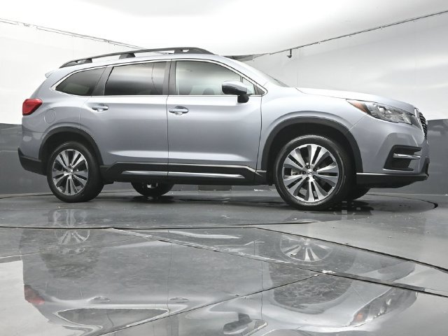 Used 2022 Subaru Ascent Limited AWD/4WD image 32