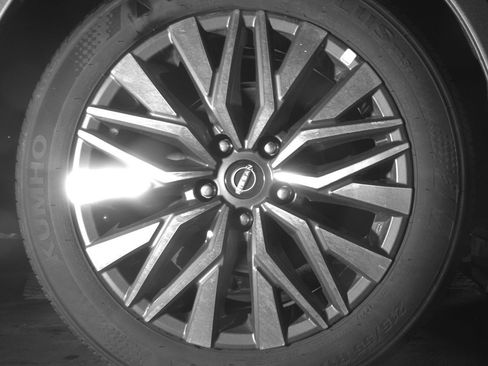 Used 2025 Nissan Altima 2.5 SV image 15