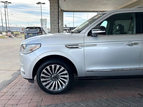 Used 2018 Lincoln Navigator L Reserve w/ Technology Package AWD/4WD image 5