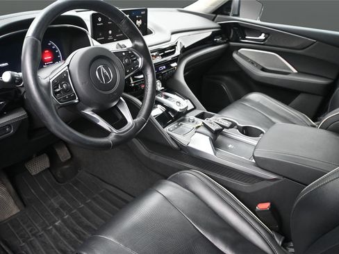 Certified 2023 Acura MDX SH-AWD w/ Advance Package image 2