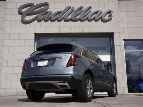 New 2025 Cadillac XT5 Luxury image 4