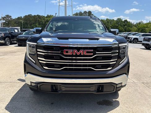 Certified 2025 GMC Sierra 1500 SLT w/ SLT Premium Package AWD/4WD image 11