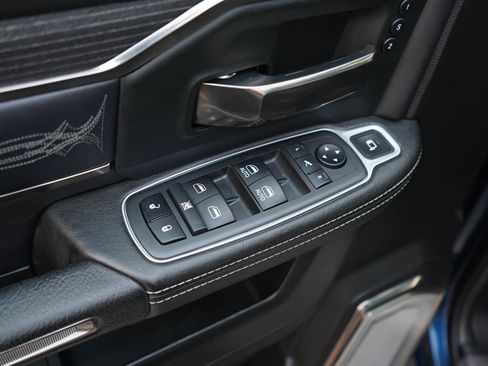 Used 2019 RAM 2500 Limited AWD/4WD image 18