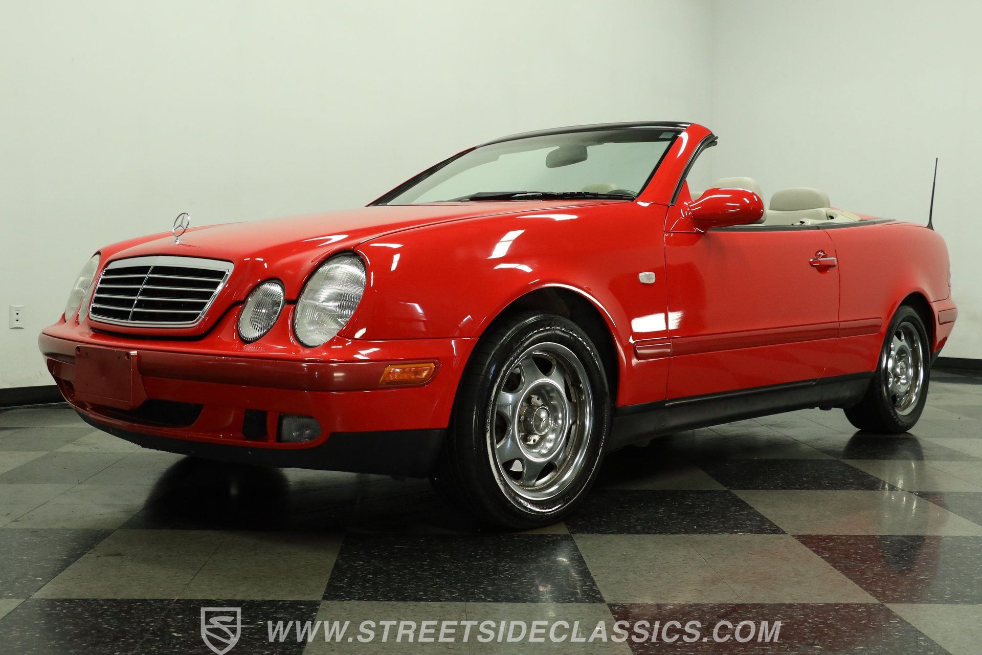 Used 1999 Mercedes-Benz CLK 320 Cabriolet image 21