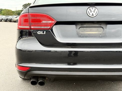 Used 2013 Volkswagen Jetta GLI Autobahn FWD image 11
